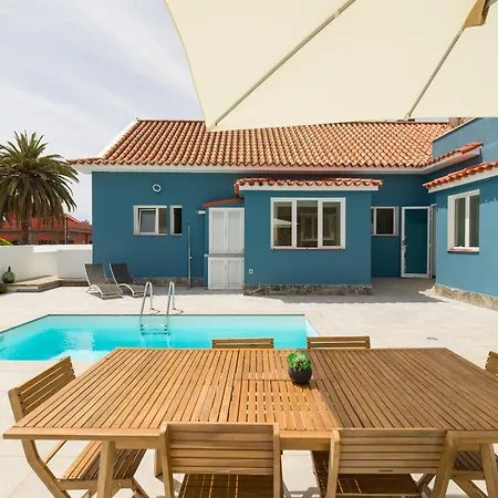 Garden House Villa *